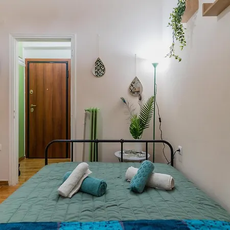 Green Boho Apartment-2